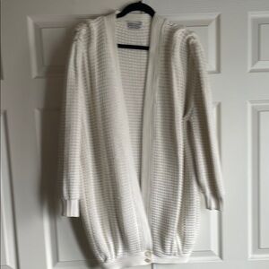 ✨ VINTAGE✨ White Knit Cardigan Sweater